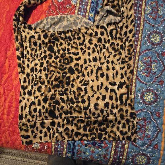 Halter top - Picture 2 of 2